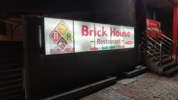 Brick House food