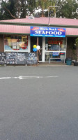 Blacks Beach Seafood outside