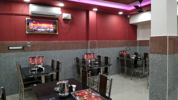 Azhar Kalyana Biriyani inside