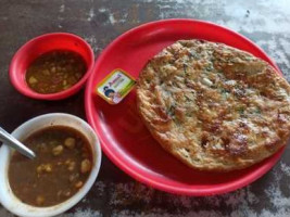 Darshan Lal Kulche Wala food