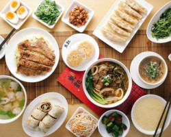 Zhū Jì Xiàn Bǐng Zhōu Xìn Yì Diàn food