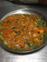 Bhai Bhai Omelette Centre food