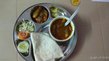 घरगुती मेजवानी food