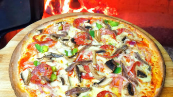 The Red Pepper Woodfired Pizzeria food