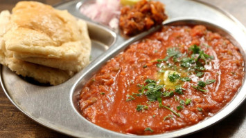 Siddhi Mayuresh Pav Bhaji Dabeli food