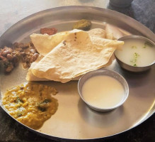 Shri Annapoorneshwari Khanavali food