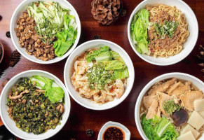 Chuān Cǎi Jīng Zhì Miàn Shí Guǎn food
