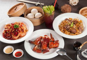 Xiāng Gǎng Jīn Bǎo Chá Cān Tīng Guǎn Qián Diàn food