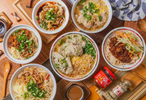Lǎo Hǔ Jiàng Wēn Zhōu Dà Hún Tún Jīng Wǔ Diàn food