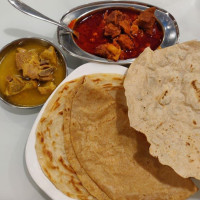 Swadist Savaji Family food