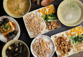 Lín Jiā Yì Huǒ Jī Ròu Fàn food