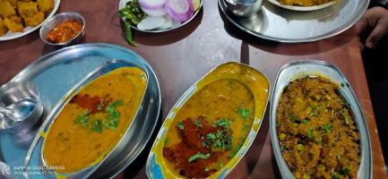 Shri Krishna Dhaba food