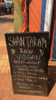 Shantaram Raw Vegan Cafe outside