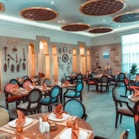 Tang Chao Holiday Inn Kuwait inside