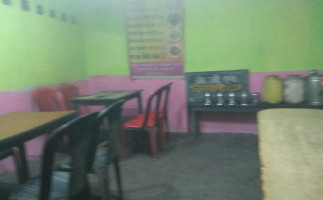 Bablu Biryani Chicken Centre inside