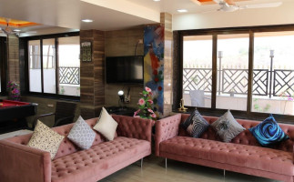 Pooja Villa Suites Igatpuri inside