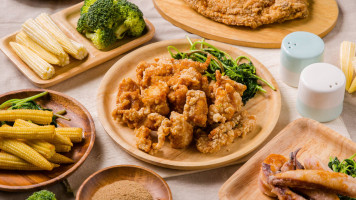 Kāi Yuán Shè Xiāng Jī Pái Féng Jiǎ Diàn food