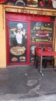 The Queen Pizza Hot food