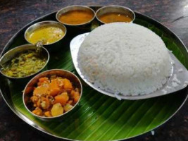 Sri Ganesh Bhavan food