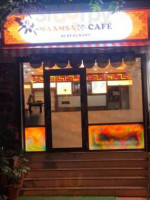 Maams Cafe outside