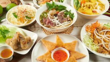 Dǐng Jí Fēng Yuè Nán Miàn Shí Guǎn food