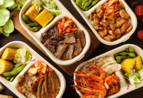 Hú Tóng Shāo Ròu Jǐng 6hào Diàn food