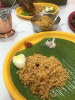 Arusuvai Briyani House food