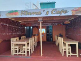 Mama's Cafe inside