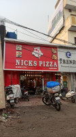 Nick's My Pizza outside