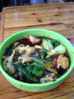 Yú Jì Lǎo Má Chāo Shǒu Nán Píng Diàn food