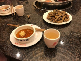 Qí Qí Huǒ Guō Jiě Fàng Bēi Diàn food