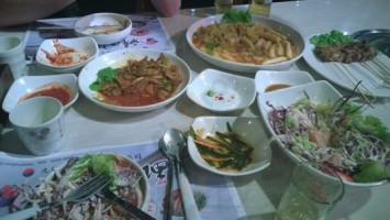 Jǐng Fú Gōng Jiāng Yīn Diàn food