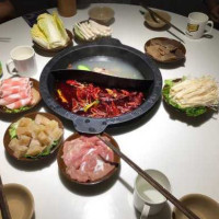 Yú Xiāng Lóng Chóng Qìng Huǒ Guō Fù Yáng Diàn food