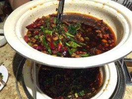 Qíng Mèi Mèi Gàn Guō Guō food