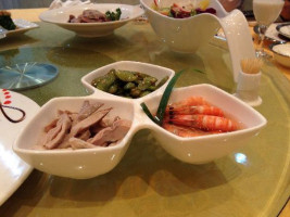Fēng Lín Dà Jiǔ Diàn food