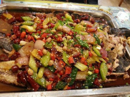 Zī Zī Kǎo Yú Chéng Dōu Shǔ Hàn Lù Diàn food