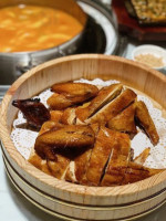 Fān Jiā Shù·hǎo Tāng Zì Rán Lái Kuān Zhǎi Xiàng Zi Diàn food