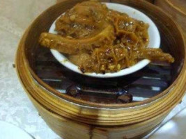 Qiáo Hóng Huáng Guān Huán Qiú Zì Zhù Cān Tīng food