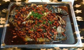 Zhū Gé Kǎo Yú Wàn Dá Guǎng Chǎng Diàn food