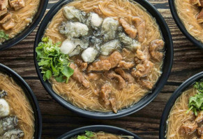 Xìn Yì Huáng Jīn Miàn Xiàn Wú Xìng Jiē food