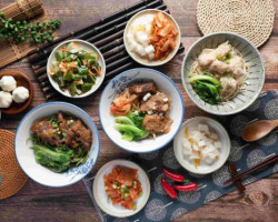Cháng Fā Shū Cài Pái Gǔ Miàn Yì Huá Chuàng Shǐ Diàn food