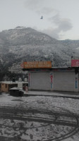 Shiv Shakti Sweets Bhojanalya outside