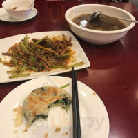 Wéi Fāng Cài Guǎn food