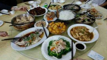 Guì Yuán Fàn Diàn food