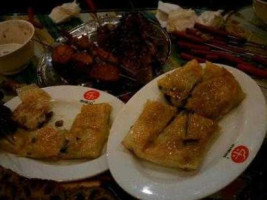 Xiǎo Lè Chuān Qīng Shān Diàn food