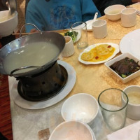 Táng Gē Wǔ Hé Jiǎo Zi Yàn food