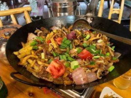 Fù Zhèng Yì Sān Xià Guō Dà Yōng Fǔ Chéng Diàn food