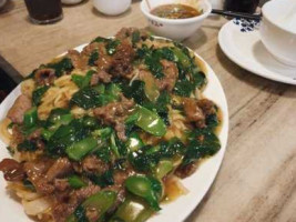 Niú Mó Wáng Shàn Tóu Niú Ròu Huǒ Guō Guì Yuán Diàn food