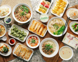 Sì Hǎi Yóu Lóng Mǎ Xié Diàn food