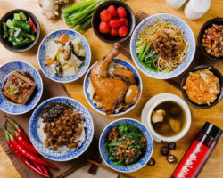 Lín Jì Fàn Guǎn Méi Tíng Diàn food